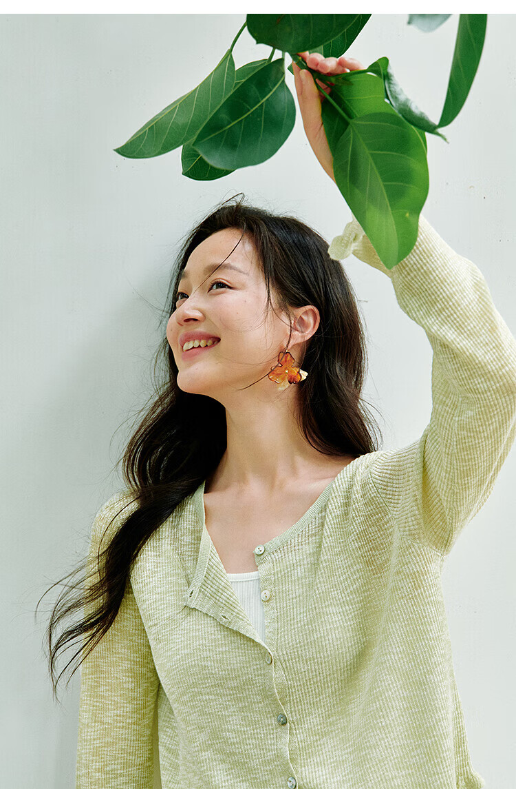 Inman Lotus Leaf V-Neck Lightweight Knit Cardigan Slim Fit Long Sleeve Top Vacation Style 36